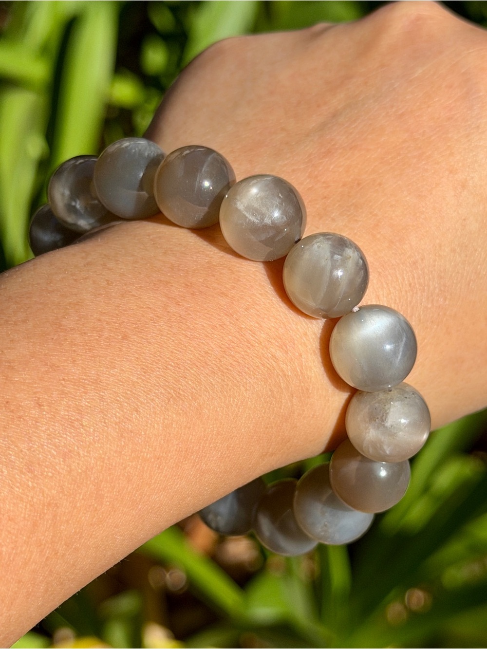 13.5mm Dark Gray Moonstone Stretch Bracelet 2637 - Picture 9 of 9